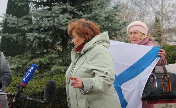 Под режиссуру телеканала «Россия» прошла акция во славу «Беркута», разогнавшего «Майдан»