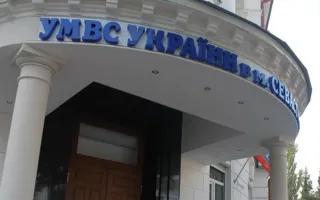 Вор пытался успокоить хозяина: «Свои, спи»