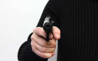 Сотрудник ППС, застреливший мужчину на Нахимова, сдался добровольно