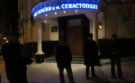 Протестовать против убийства на Приморском бульваре вышли четыре человека
