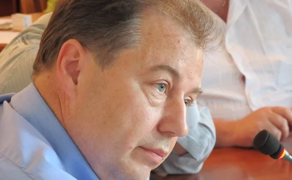 Фролов: Коммунальную собственность арендуют, чтобы в дальнейшем её приватизировать