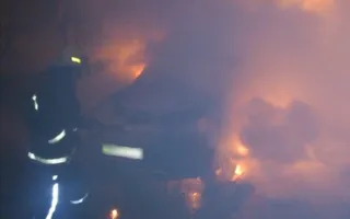 Ночью в центре Севастополя горела иномарка 