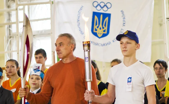 Севастопольские чемпионы зажгли символический олимпийский факел