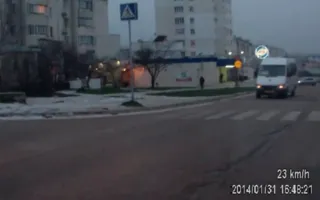 Девушка-водитель, выезжая с второстепенной дороги, стала виновницей ДТП