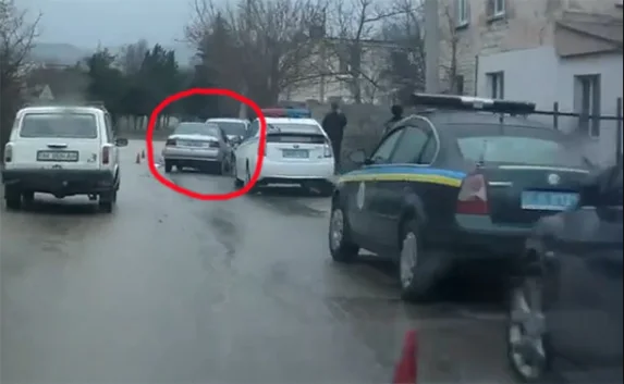 Женщина за рулём «Daihatsu» протаранила «Ford». Три человека госпитализированы