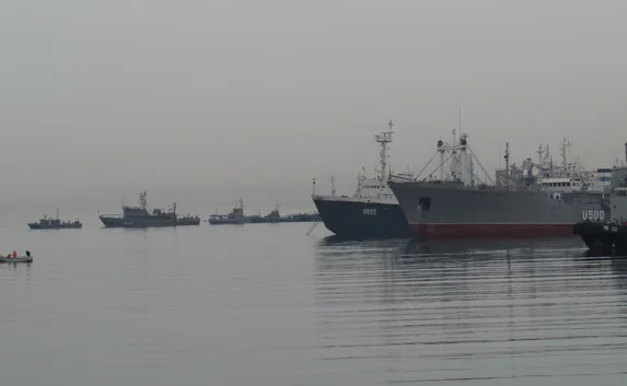 ЧФ РФ блокирует корабли и подлодку ВМСУ