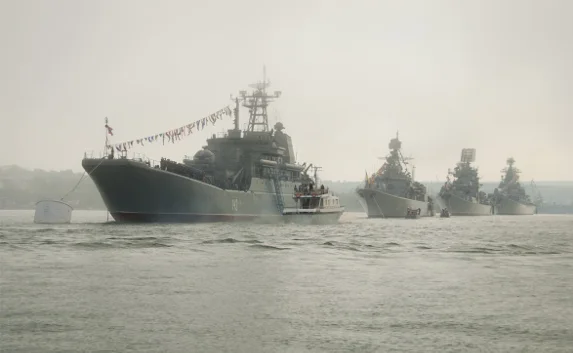 Новодворская: Надо срочно вывести Черноморский флот из Крыма и предложить НАТО устроить там свою базу