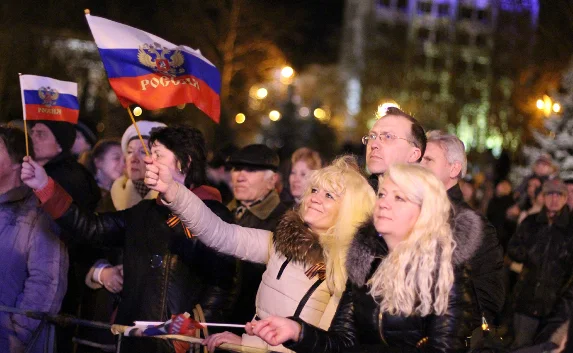 Группа «После 11» поддержала севастопольцев концертом