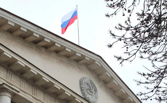 Поднятие российского флага над «Голландией» не обошлось без инцидента