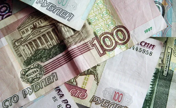 В Крыму ввели ограничения на комиссию для обмена рубля на гривну