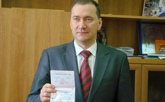 Дмитрий Белик получил российский паспорт и отказался от украинского