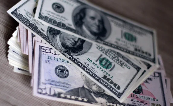 МВФ обещает выделить Украине 27 миллиардов долларов