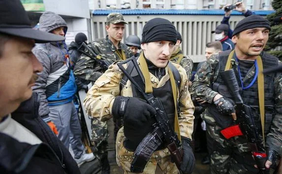  В Макеевке захвачен горсовет и избран «народный мэр»