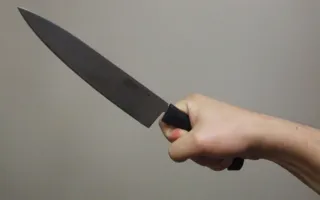 В поминальный день 54-летняя жительница Севастополя зарезала сожителя