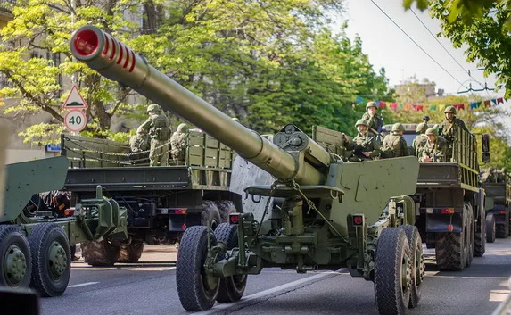 В Харькове отменили военный парад