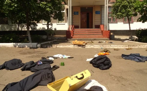 В Мариуполе украинские военные бросили свою часть