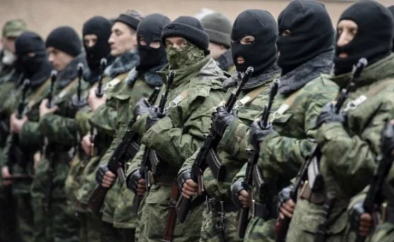 Украинские контрактники присягнули ДНР