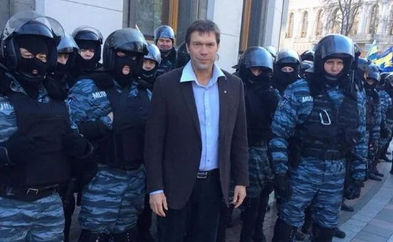 В Днепропетровске сожгли дом Царёва