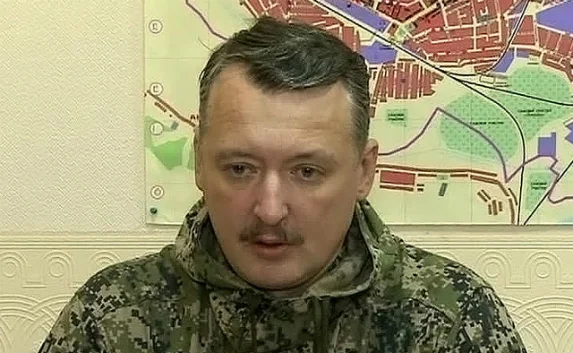 Стрелков: Армию на востоке сменяют боевики Майдана
