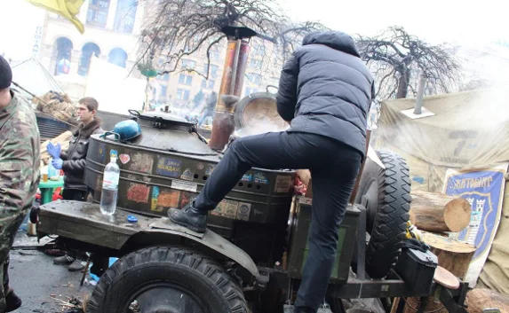 Майдан не хочет уходить и угрожает восстать