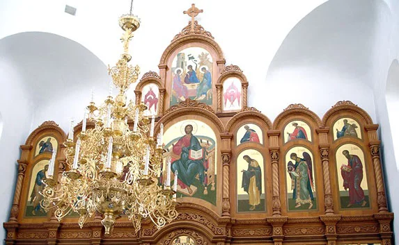 Неизвестные напали на крымский храм Киевского патриархата