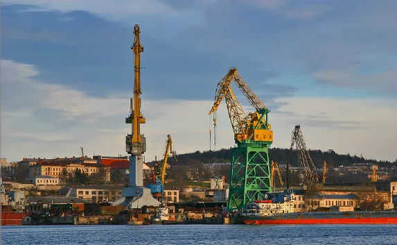 Украинских олигархов лишат имущества в Крыму