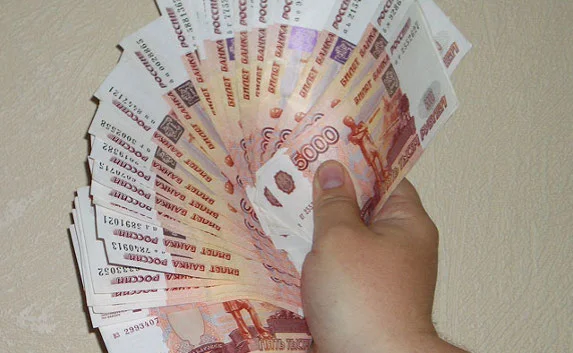 В Крыму юрлица будут оплачивать налоги только по безналу