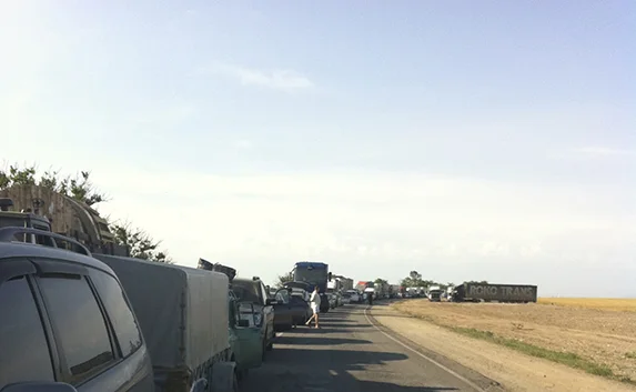 Пробки в Крым длиной в 12 часов