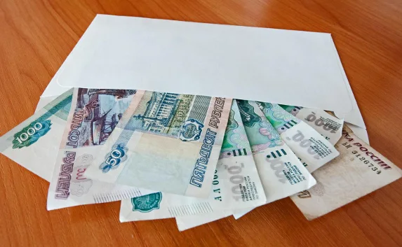 Рассчитан минимальный оклад для госслужащих Севастополя
