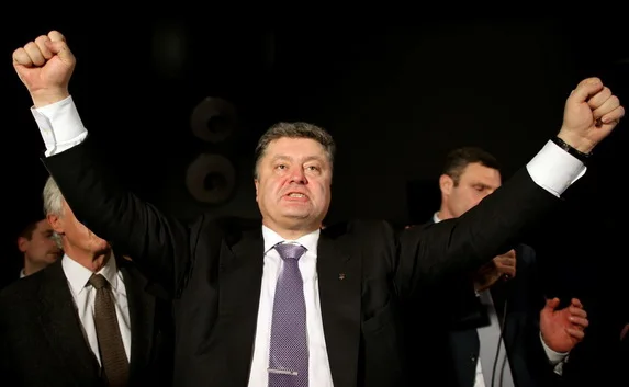 Порошенко стал самым «щедрым» кандидатом в президенты