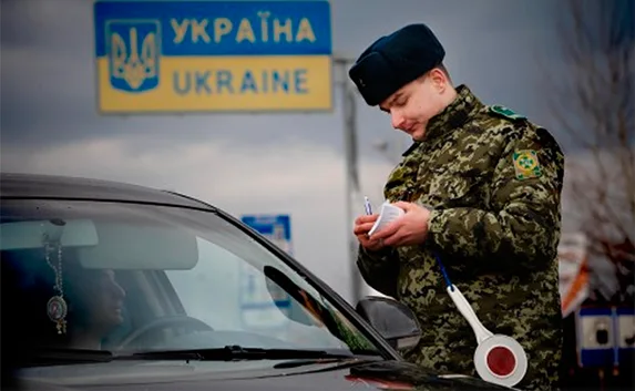 Украина пропускает беженцев с юго-востока через «санитарный» коридор