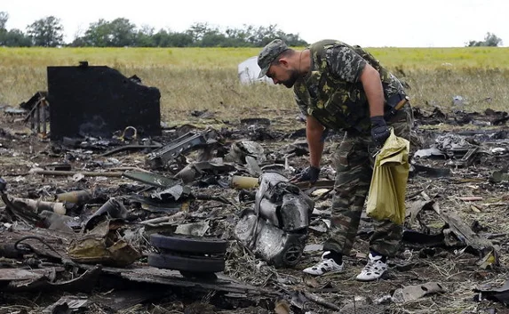 Украинский Ил-76 с военными сбили луганские ополченцы