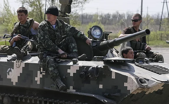 Украинские силовики требуют разоружения федералистов Донбасса 