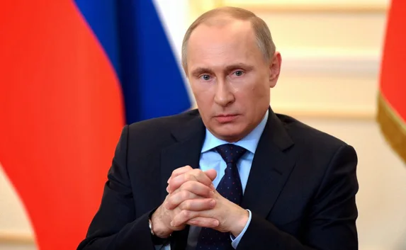 Путин хочет запретить госслужащим иметь счета в иностранных банках