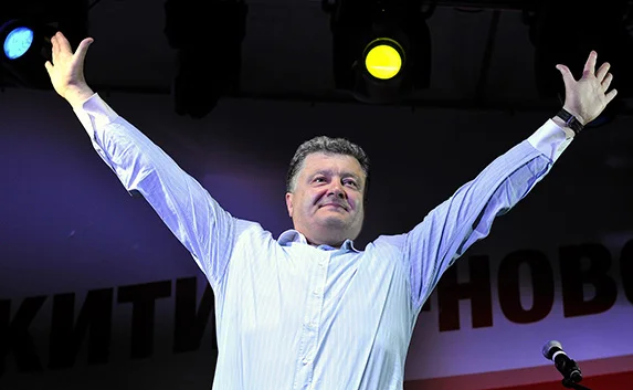 Порошенко оценил отмену ввода российских войск в Украину