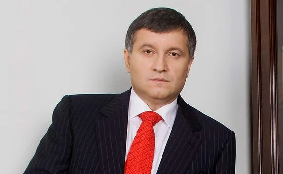 Аваков пообещал ополченцам жёсткий ответ