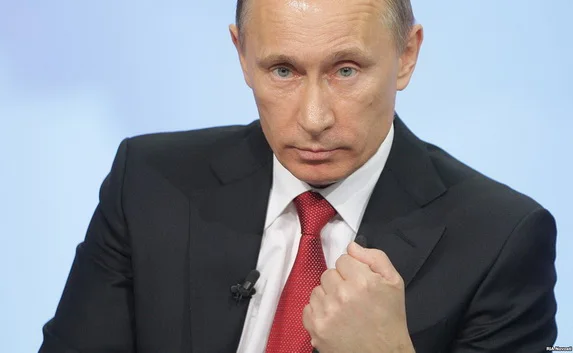 Онлайн-трансляция выступления Путина на совещании послов России