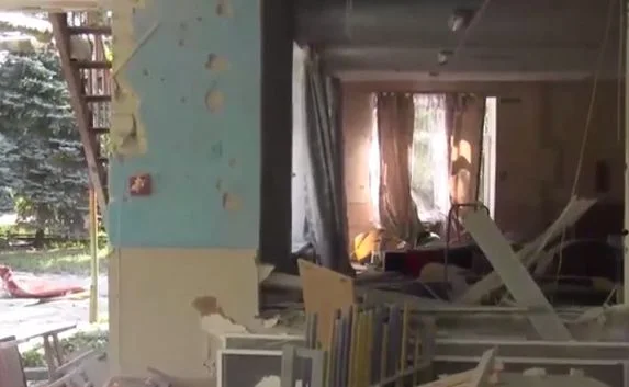 «Герои» Украины разбомбили детдом в Славянске