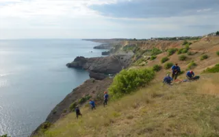 Спасатели освободили мужчину из «скального плена»