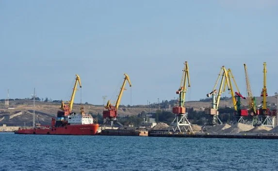 Меняйло не верит, что Украина перекроет крымские порты