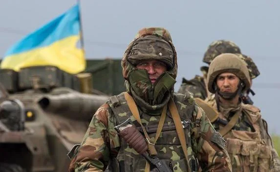 Украинские силовики блокируют ополченцев в Донецке и Луганске