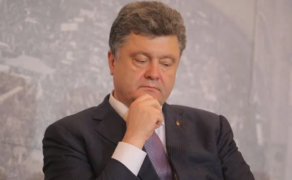 Порошенко отменил визит в Бразилию