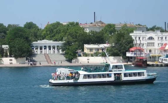 В Севастополе временно не будут ходить катера и паромы