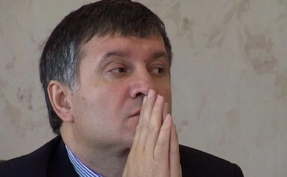 Аваков уволил почти 600 милиционеров Донецка