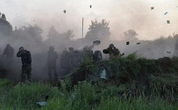 Поселения Донбасса вновь под обстрелом. Есть жертвы