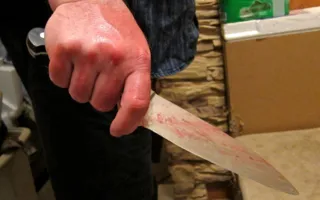 В Севастополе иностранец пытался зарезать местного жителя