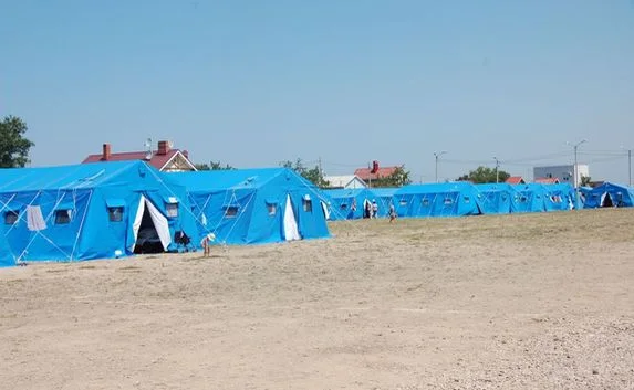 В Севастополе закроют палаточный городок для беженцев