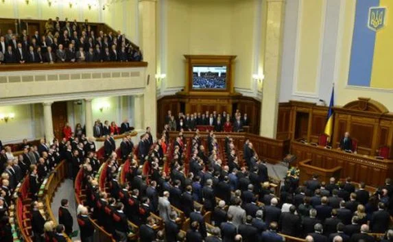 Порошенко распустит Раду на следующей неделе