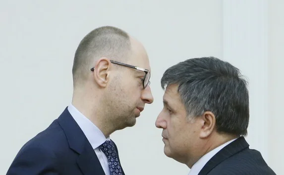 Аваков, Турчинов и Яценюк покинули «Батькивщину»