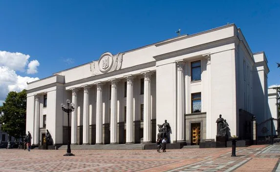 Верховную Раду Украины распустили уже официально